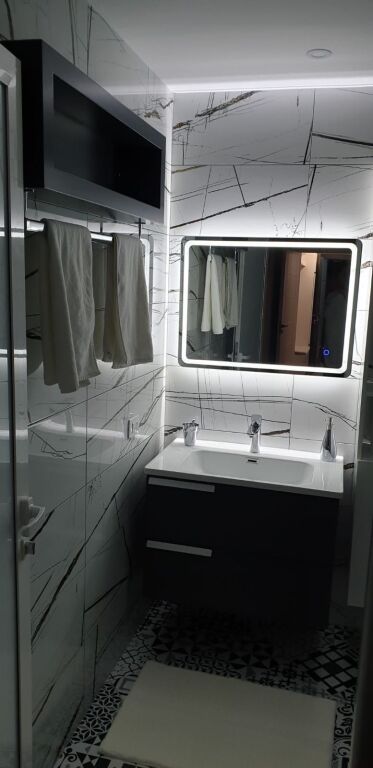 Villa Floor for rent, Besa Street