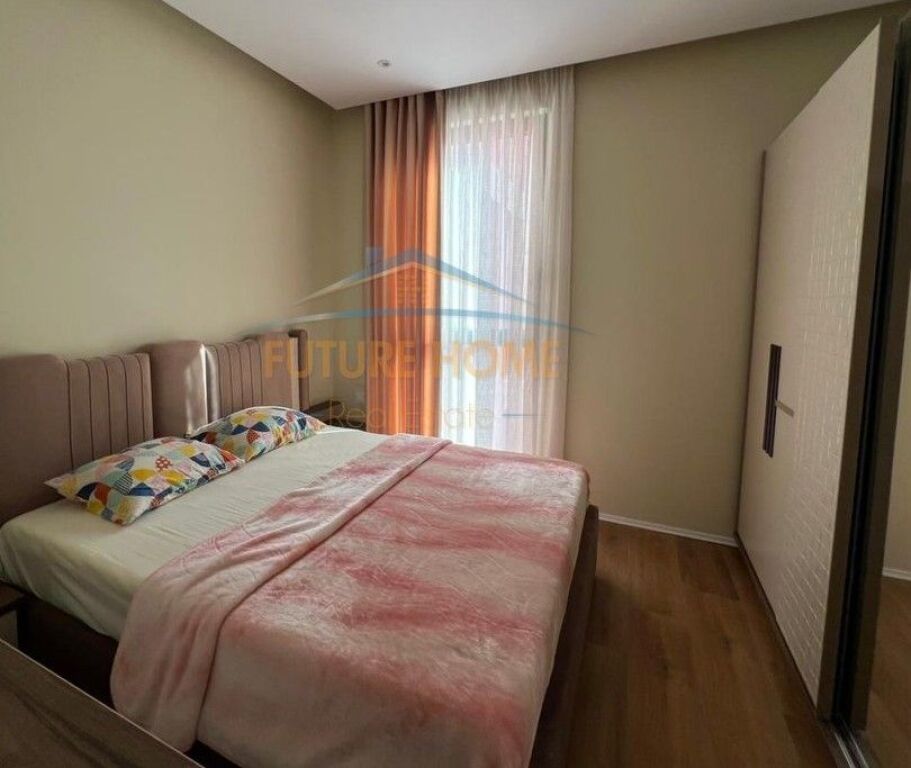 Qera, Apartament 1+1,Galeria Roma , Rruga e Kavajes, Tirane !