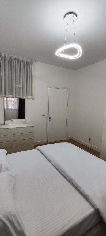 1+1 85m2 Rruga Kavajes