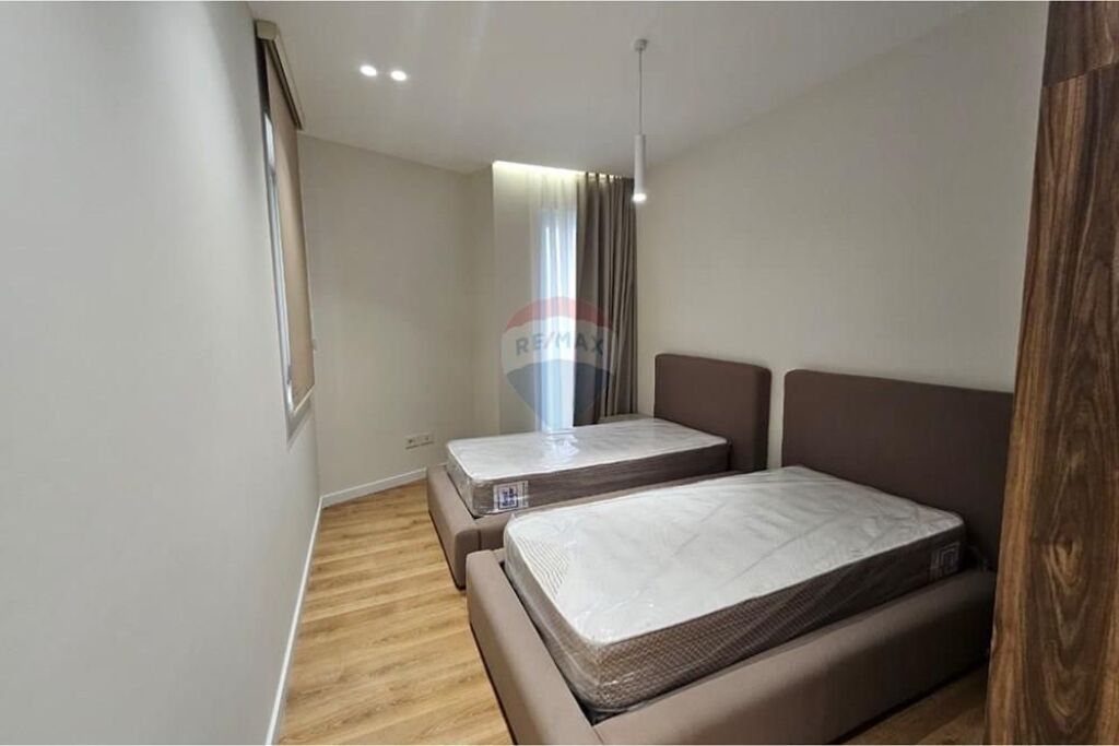 Apartment - For Rent - Dry Lake, Tirana