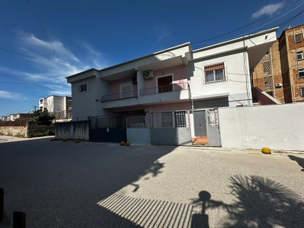 🏡 Shtëpi Private 1+1 me Qira – Çole e Re, Vlorë