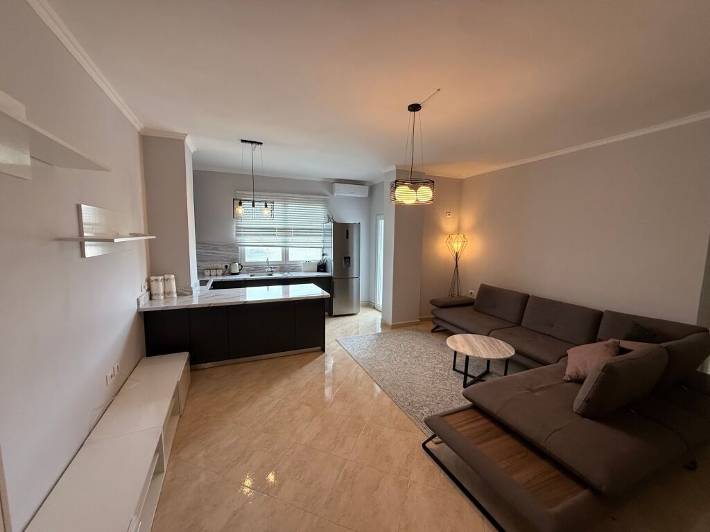 Appartamento 1+1 a Golem a 300 metri dalla spiaggia