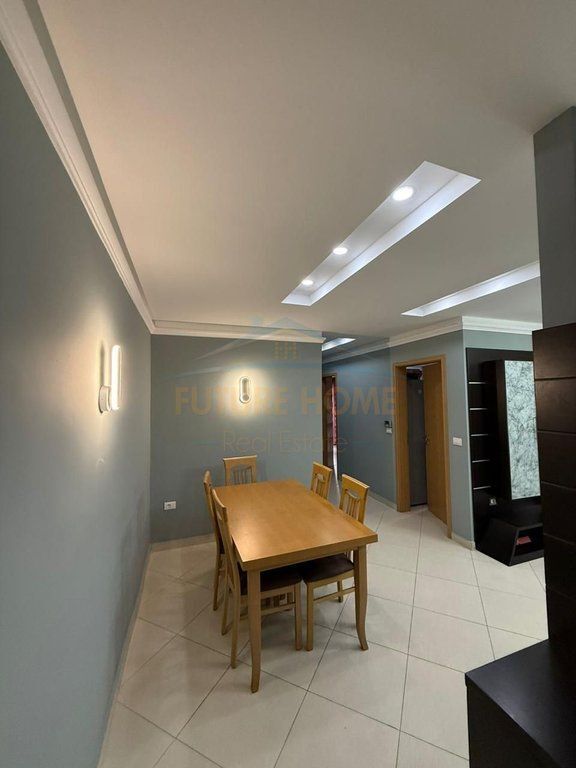 Qira, Apartament 2+1+2+Post Parkimi, Unaza e Re, Tiranë