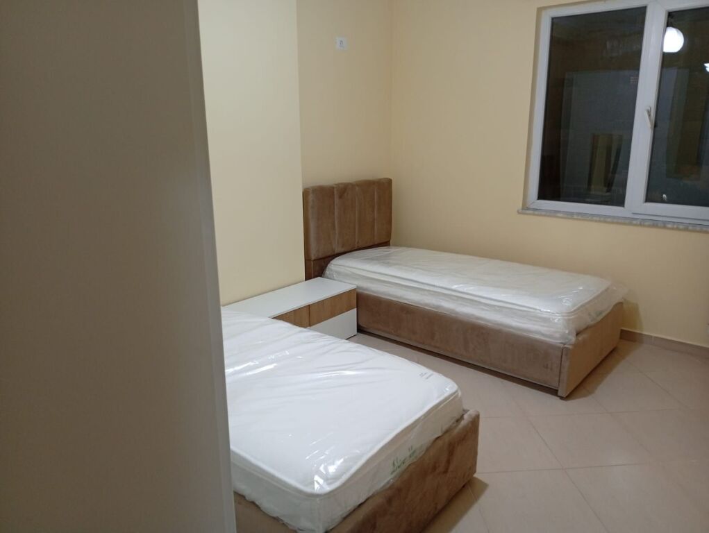 JEPET ME QIRA, APARTAMENT 2+1+2= POST PARKIMI, ASTIR