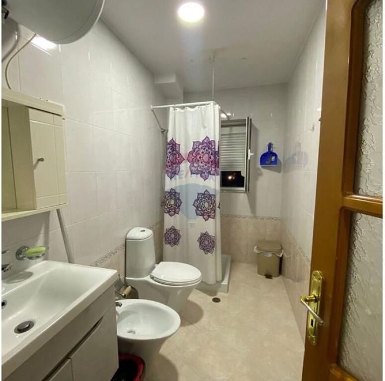 Apartament - Për Qira - Shkolla e Baletit, Tiranë