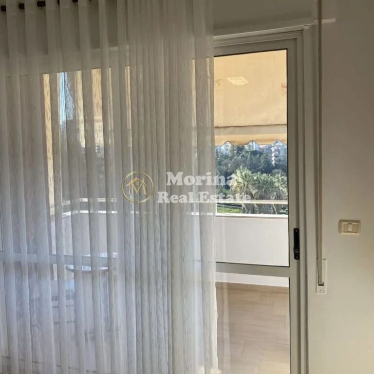 Rent | Apartment 1 + 1 | Dry Lake | 700 €/month