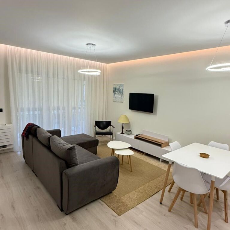 🏡 Apartment 1+1 for Rent – High School Area (near RTSH) ✨