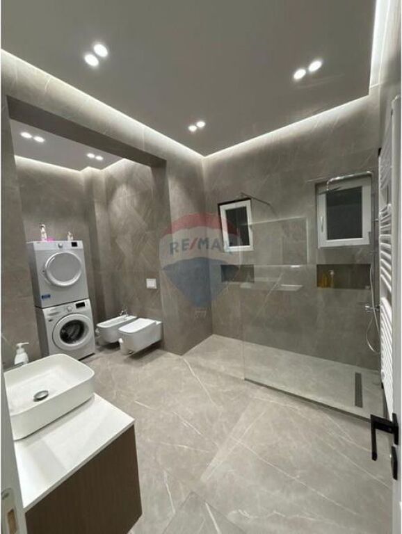 Apartment - For Rent - Botanical Garden, Tirana