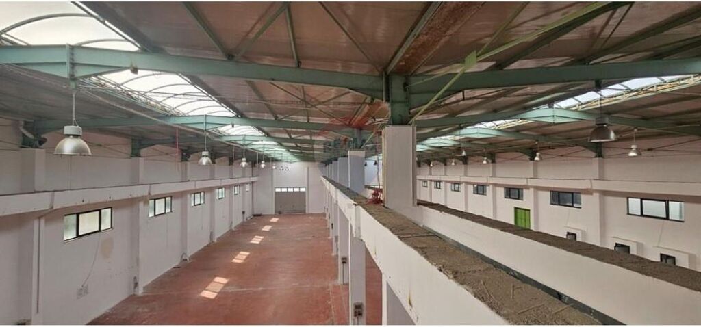 Magazzino / Capannone in affitto – Vaqarr, Tirana