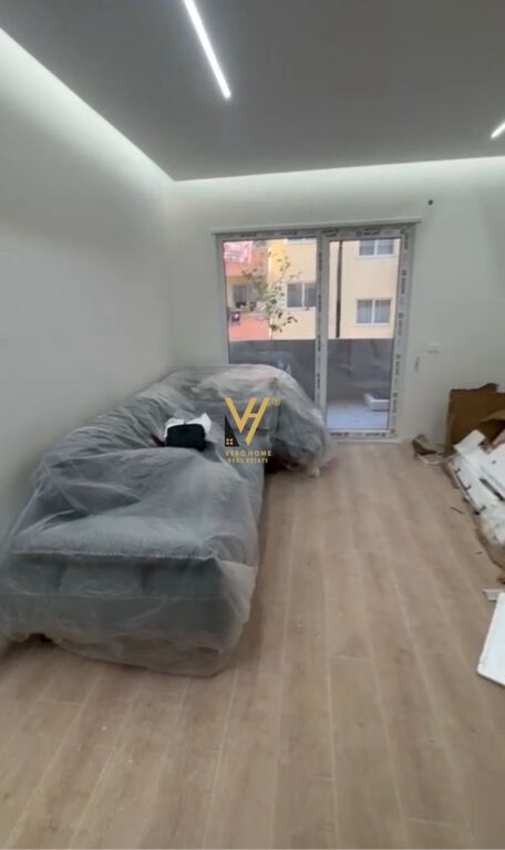 JEPET APARTAMENT 1+1+BLK ME QERA NE INSTITUT 55.000 LEKE