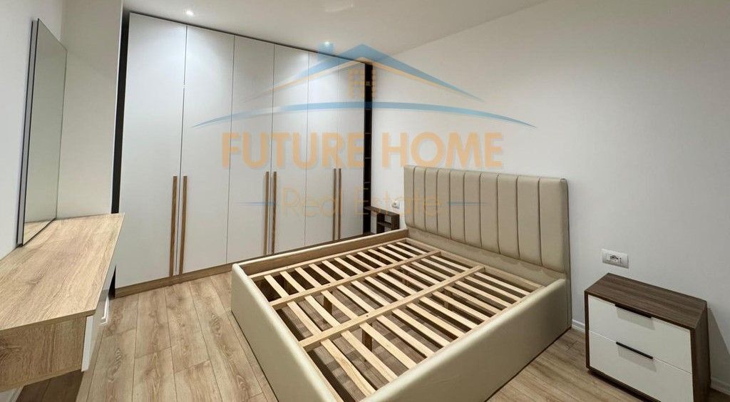 Shitet, Apartament 1+1, Rruga Fortuzi