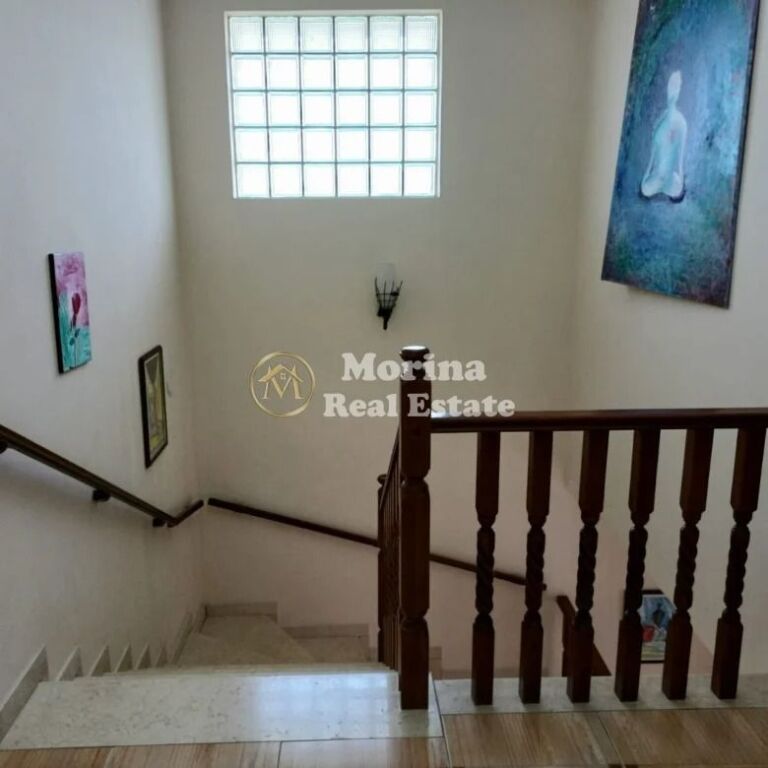 Qera | Vilë 4 + 1 | Fier | 2500 €/muaj