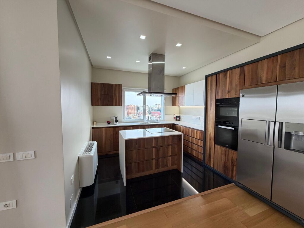 Apartment 2+1+2 with Parking Space for Rent