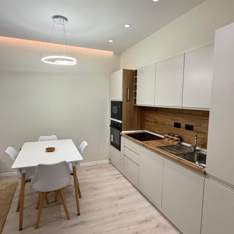 🏡 Apartment 1+1 for Rent – High School Area (near RTSH) ✨