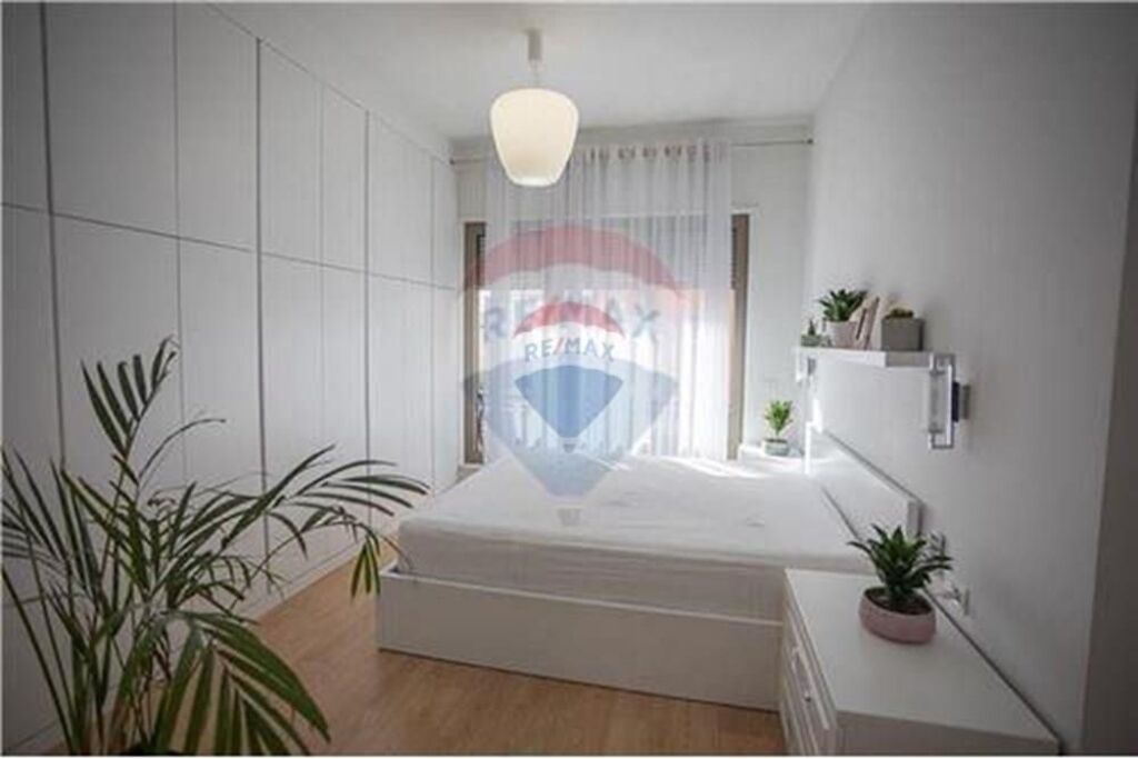 Apartament - Për Qira - Kompleksi Delijorgji, Tiranë