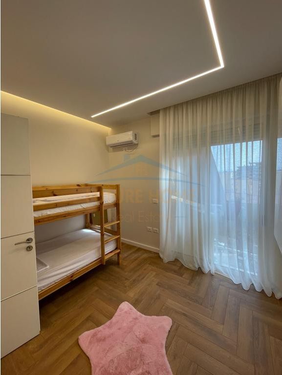 Affitto, Appartamento 2+1+Posto Auto, Pazari i Ri,