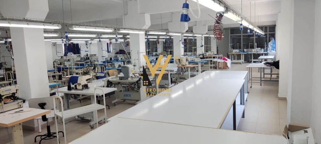 WAREHOUSE 900 M2 FOR RENT IN KOMBINAT 2,850 EURO