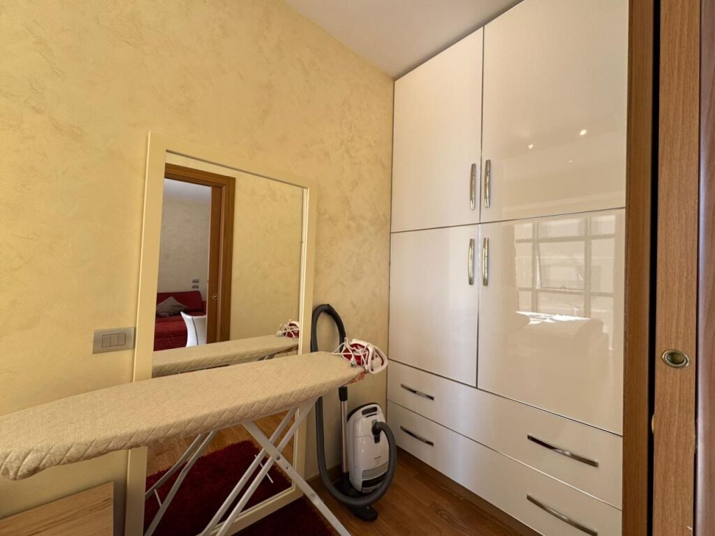 APPARTAMENTO 1+1 IN AFFITTO - LUNGOMARE, VLORE