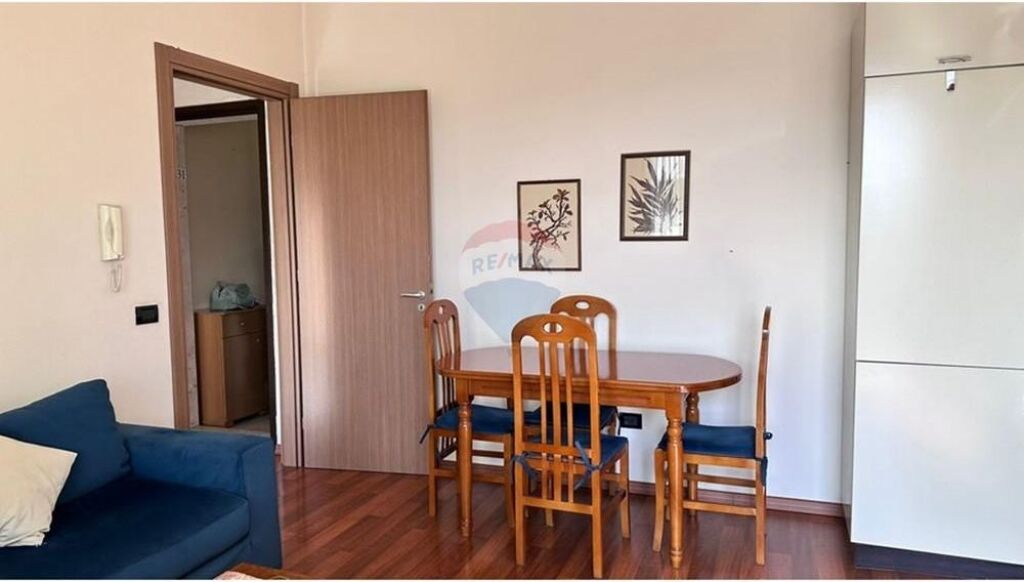 Apartment 1+1 for rent at Pazari i Ri!