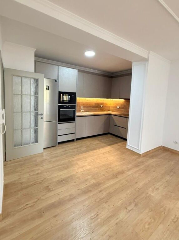 Apartment 2+1 for rent in Bllok