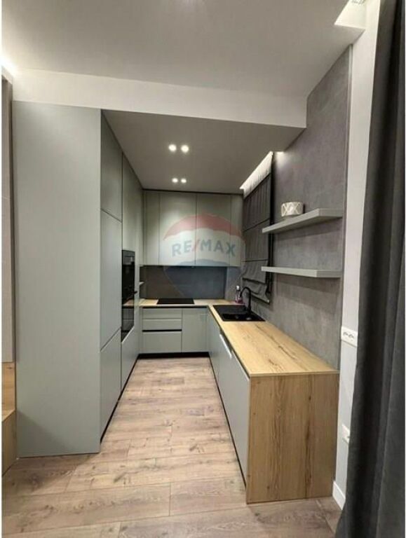 Apartment - For Rent - Botanical Garden, Tirana