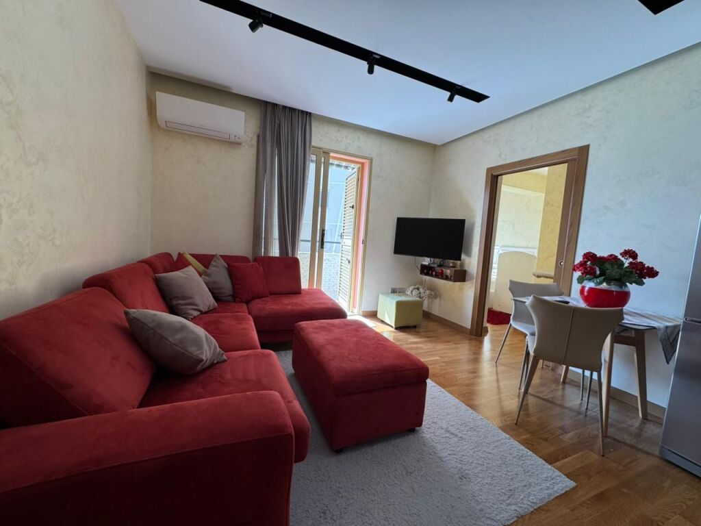 APPARTAMENTO 1+1 IN AFFITTO - LUNGOMARE, VLORE