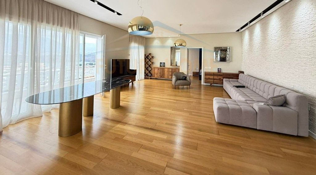 Qera, Apartament 2+1+2+Post Parkimi, Kopshti Botanik