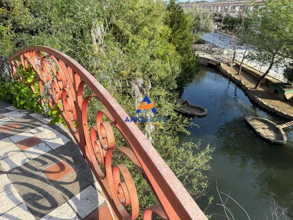 SHITET TRIPLEX " KODRA E DIELLIT 2 " 335.000 EURO