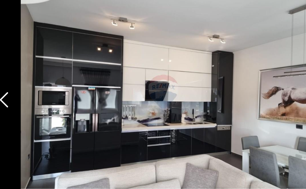 Appartamento in affitto 3+1 a Siri Kodra