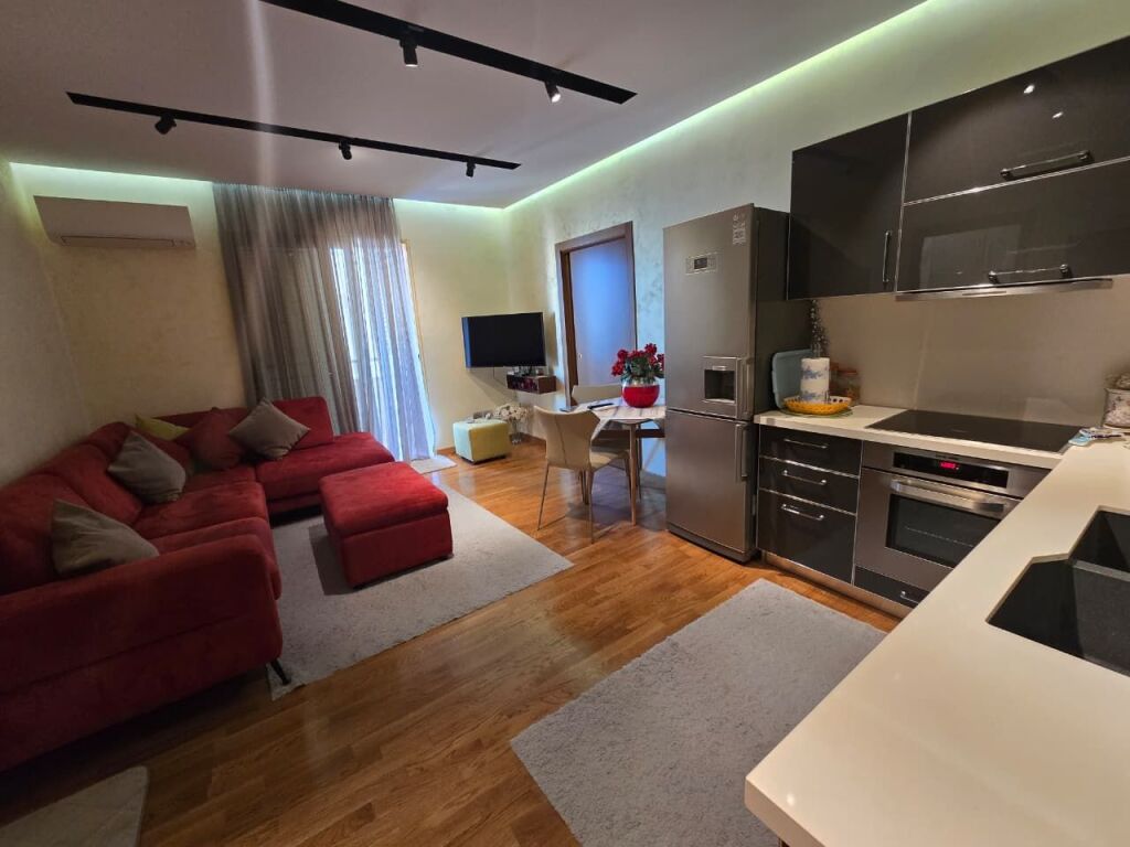 APPARTAMENTO 1+1 IN AFFITTO - LUNGOMARE, VLORE