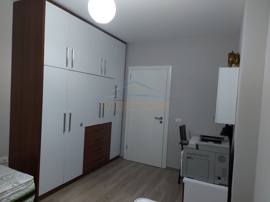 For sale, Apartment 2+1+2, 5 Maji Street, Tirana BLL65034
