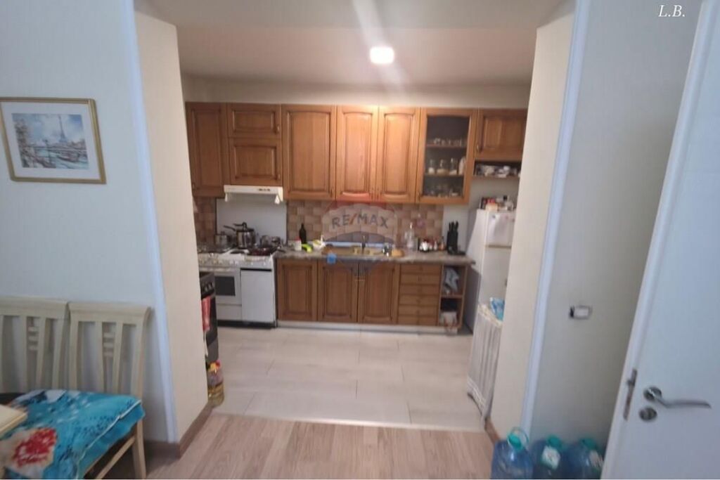 SHITET APARTAMENT 2+1 – RRUGA E DURRËSIT