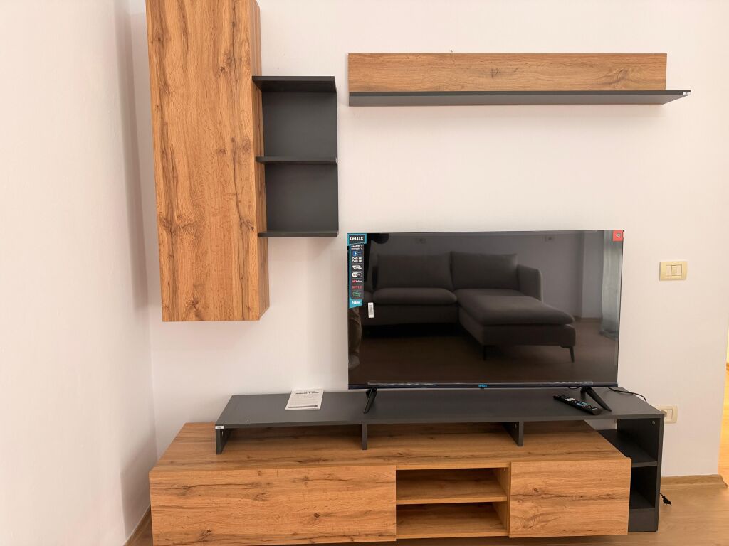 For rent 2+1 apartment near Eftali Koçi School.