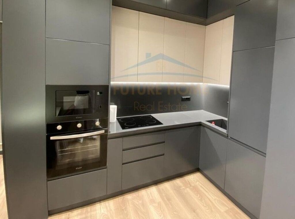 Affitto, Appartamento 1+1, Via Kavajes, Tirana.