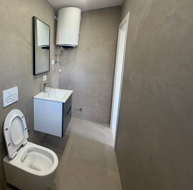 For sale, Apartment 1+1, Mine Peza Street, Tirana