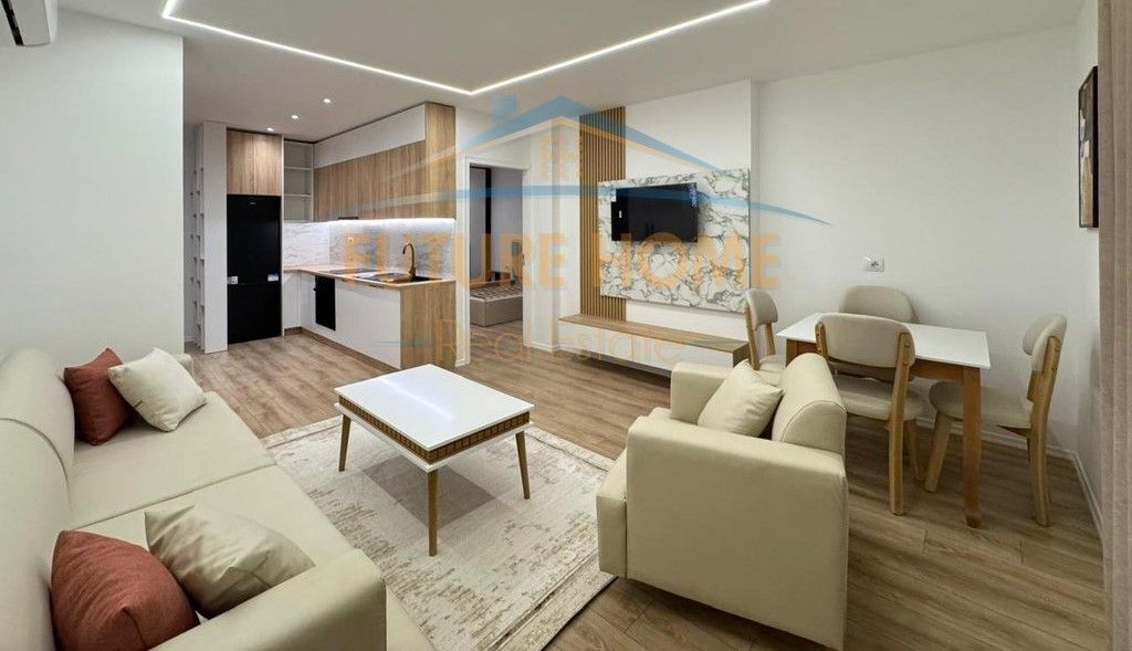 Shitet, Apartament 1+1, Rruga Fortuzi