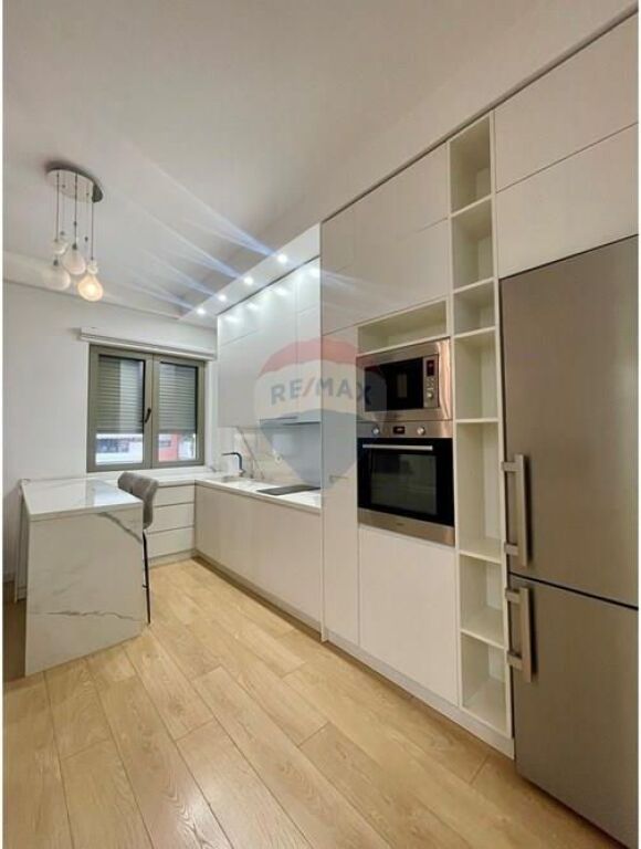 Apartament - Për Qira - Kompleksi Delijorgji, Tiranë