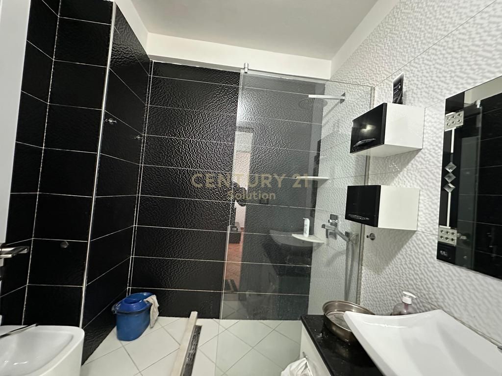 JEPET ME QIRA APARTAMENT 2+1 NE ASTIR!