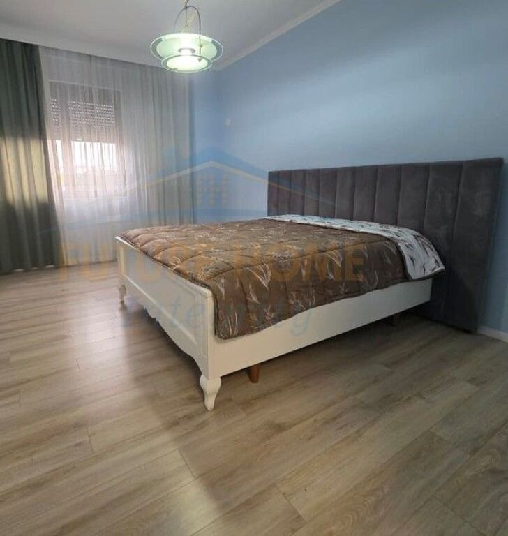 Affitto, Appartamento 2+1+2, Ex Mercato Elettrico, Tirana.