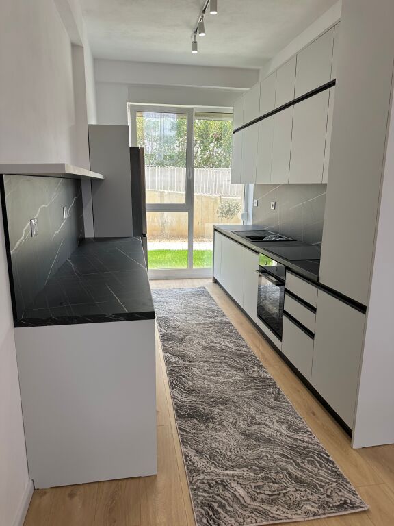 Jepet me qira vile 3 kateshe ne Farke me 2 poste 🅿️