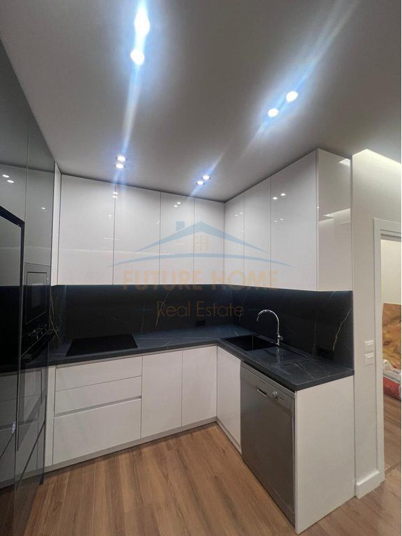 Rent, Apartment 2+1+2, Pazari i Ri, Tirana