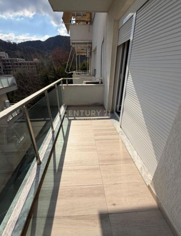 Jepet me qera apartament 2+1+2