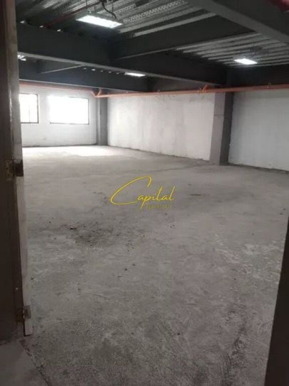 WAREHOUSE FOR RENT 115 M2 FORMER AVIATION FIELD 95,000 LEKE