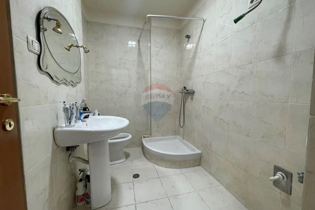 Apartament ne shitje, 2+1 prane Nobis!