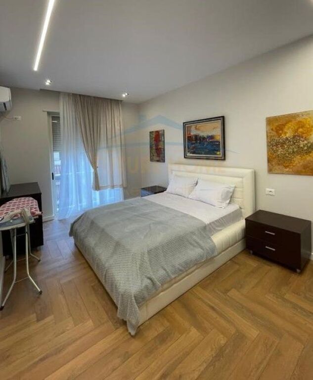 Qera , Apartament 2+1+Post Parkimi , Pazari i Ri