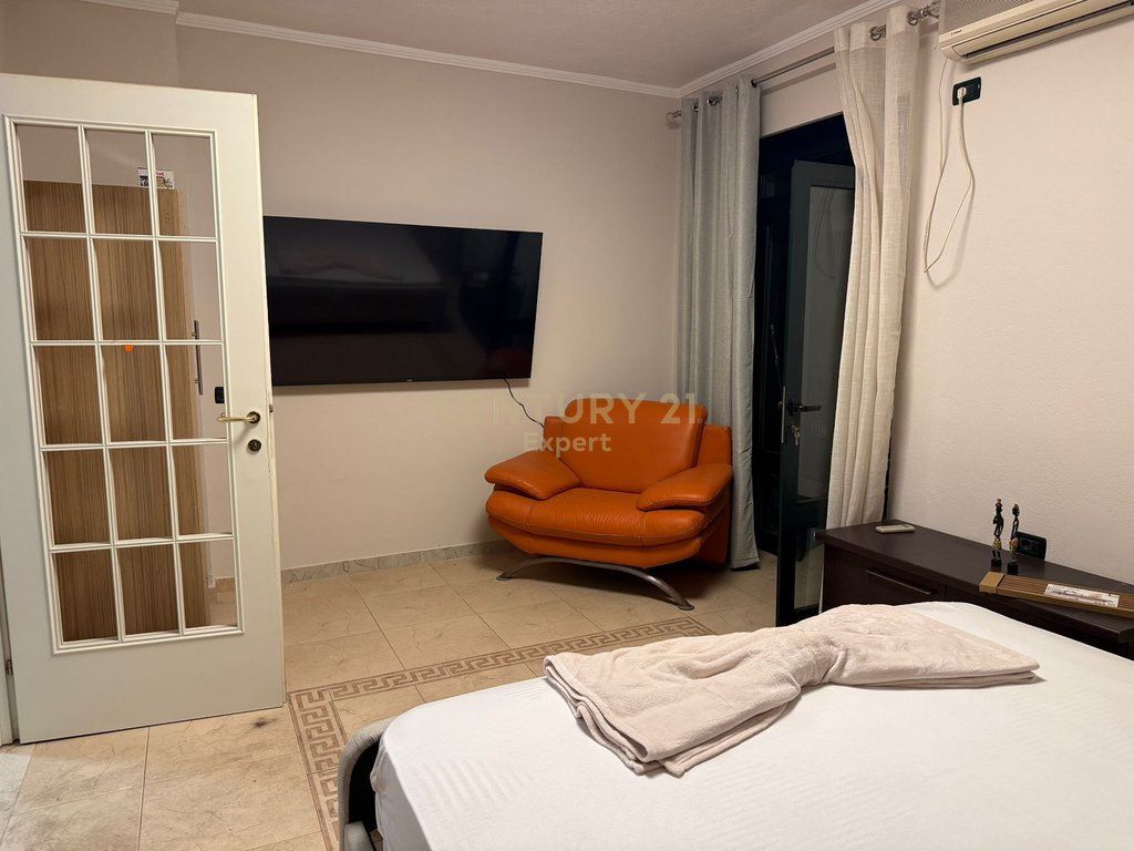 SHESIM APARTAMENT 2+1 NE RRUGEN E DURRESIT ! 183,000 €