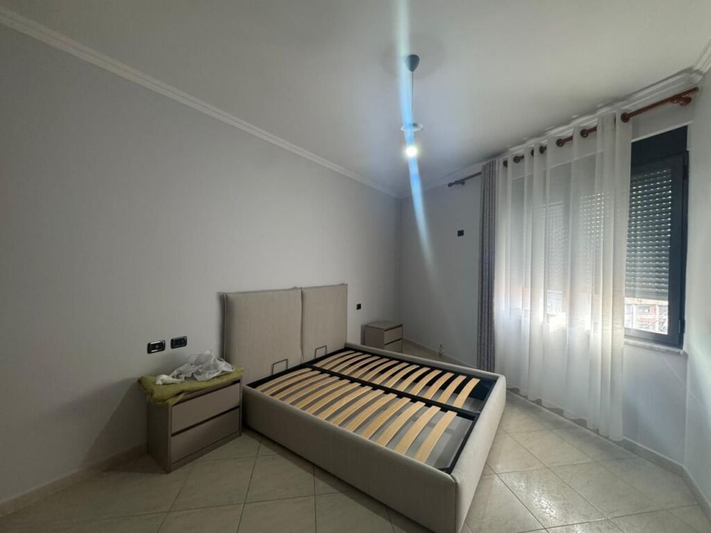 Apartament me qera - Qender