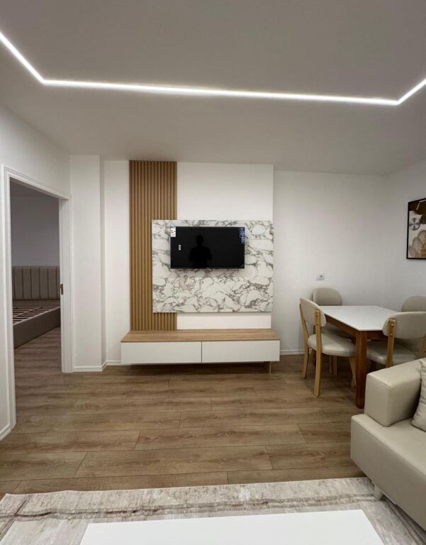 SUPER APARTAMENT 1+1 PER SHITJE TEK RRUGA FORTUZI