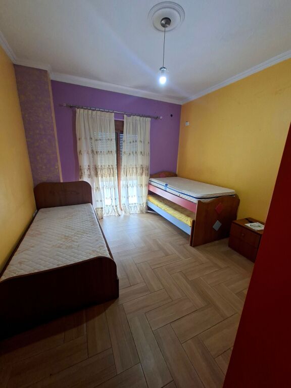 APARTAMENT 3+1+2 ME QIRA KODRA E PRIFTIT
