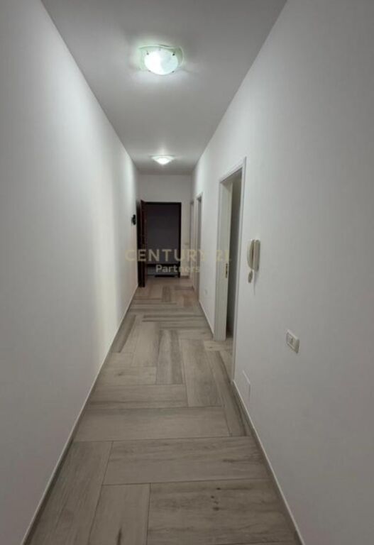 Jepet me qera apartament 2+1+2